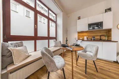 Ruhige Und Stilvolle Wohnung Am Clara-Zetkin-Park Leipzig Eksteriør bilde