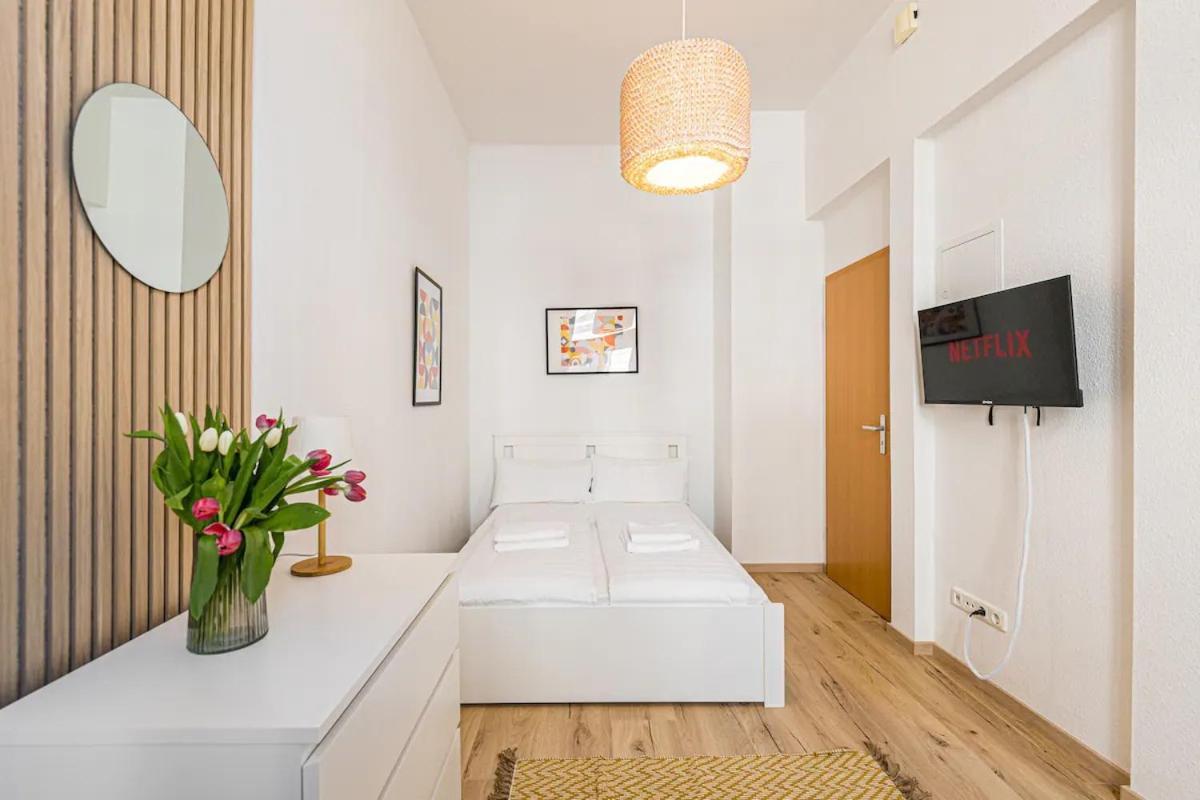 Ruhige Und Stilvolle Wohnung Am Clara-Zetkin-Park Leipzig Eksteriør bilde